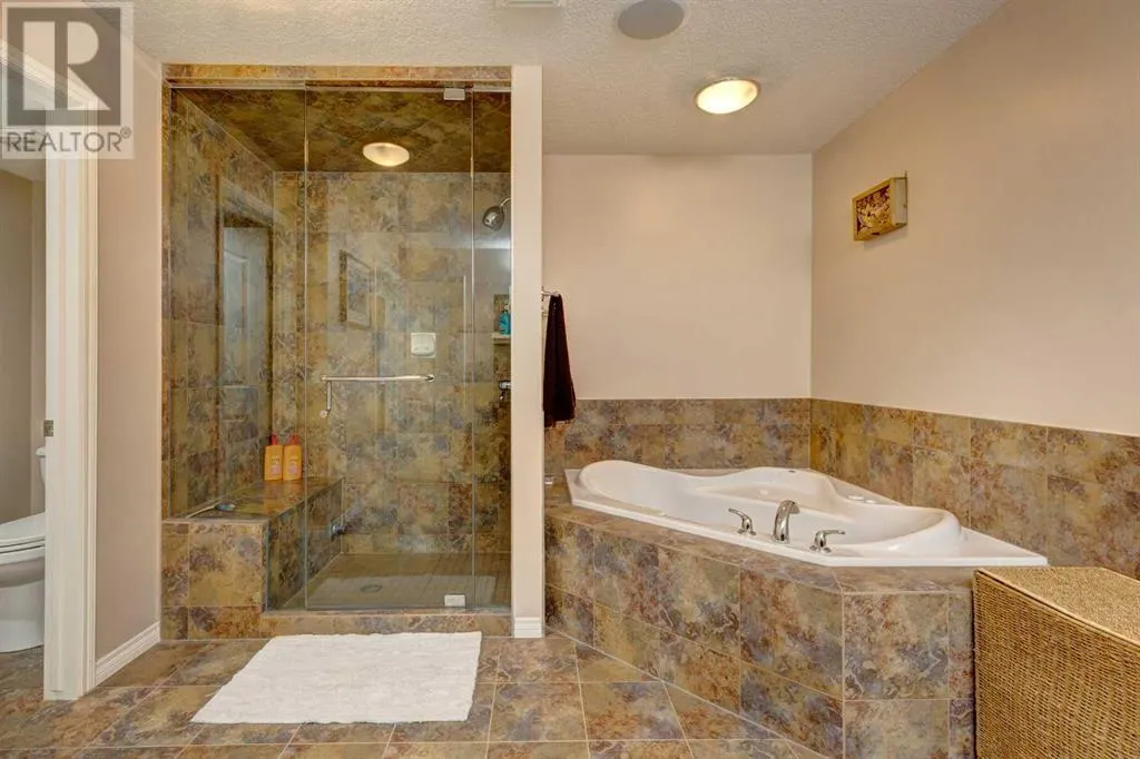 2 Cranridge Heights SE