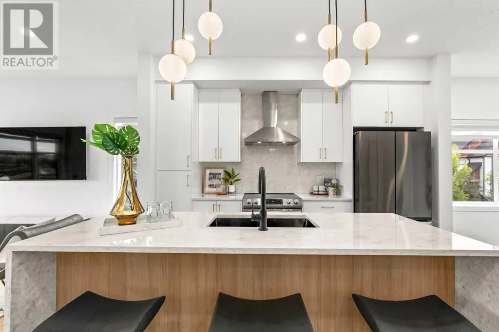 86, 903 Mahogany Boulevard SE