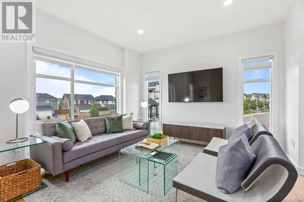 86, 903 Mahogany Boulevard SE