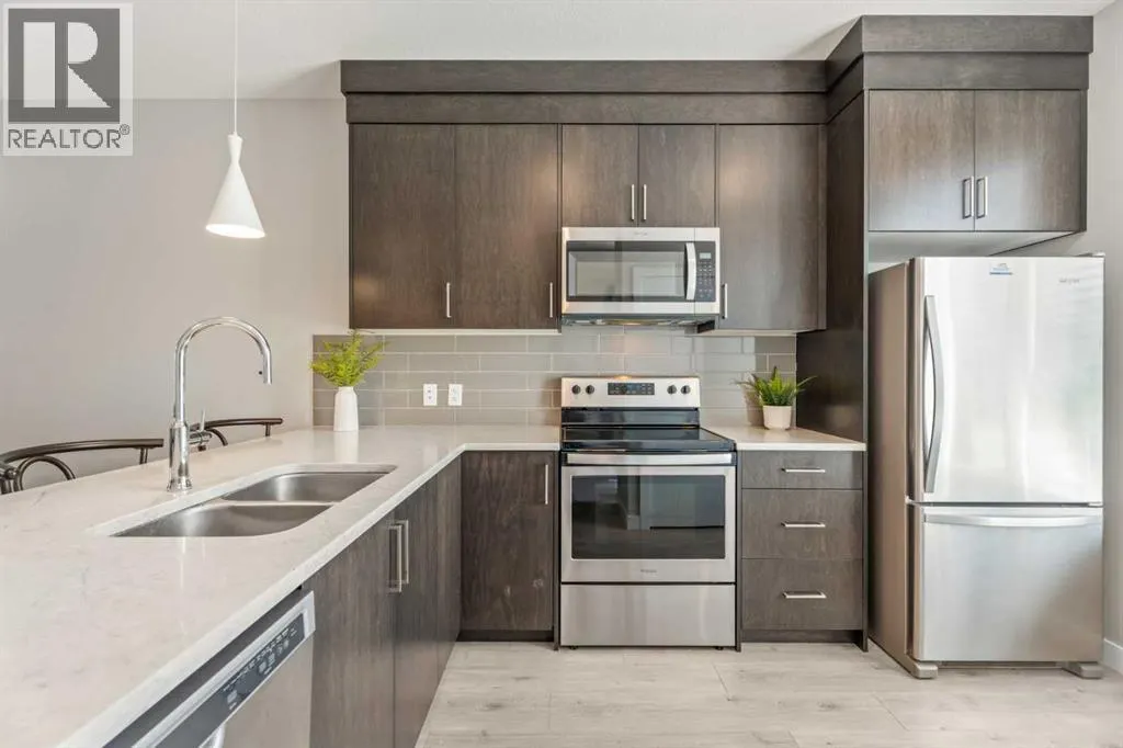 508 Drake Landing Wynd
