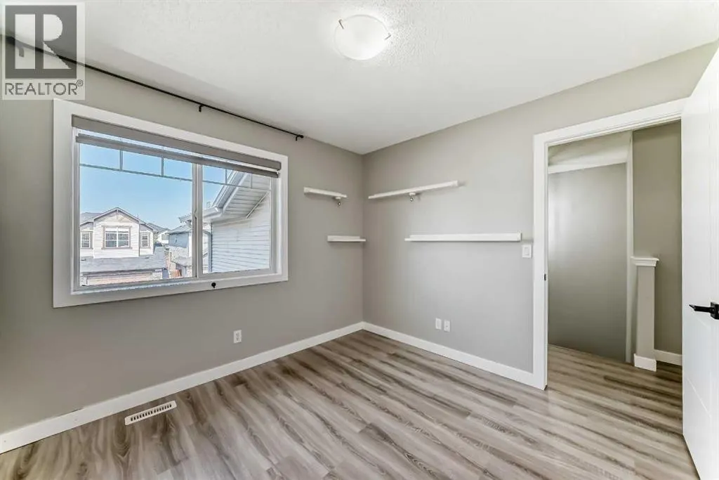 301 Brightonstone Green SE
