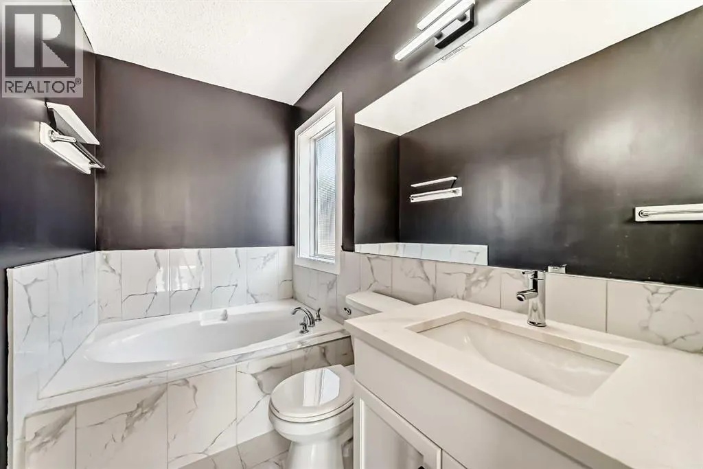 301 Brightonstone Green SE