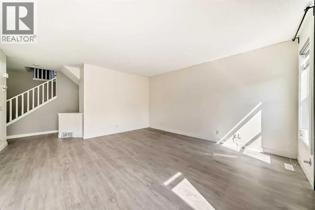 301 Brightonstone Green SE