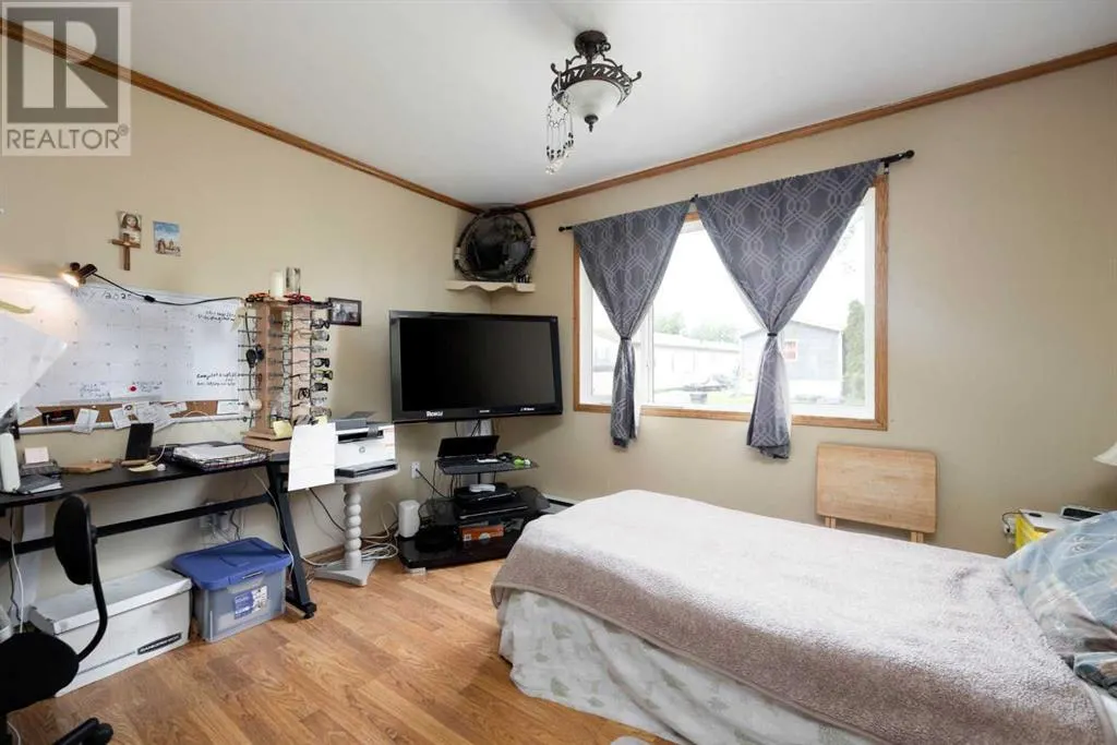 216 Grenfell Crescent