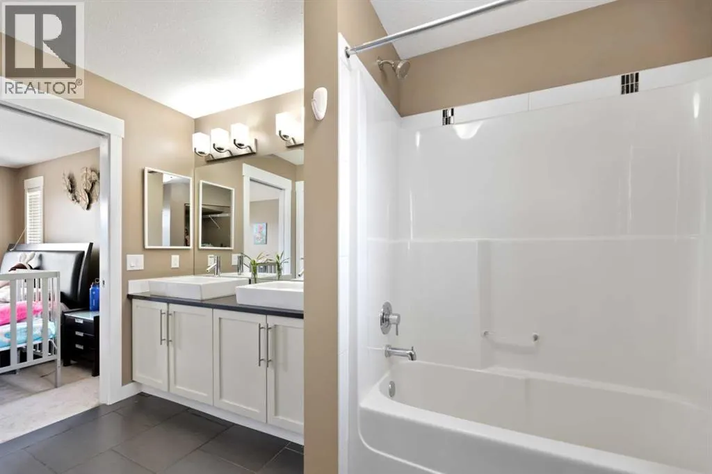 145 Rainbow Falls Glen