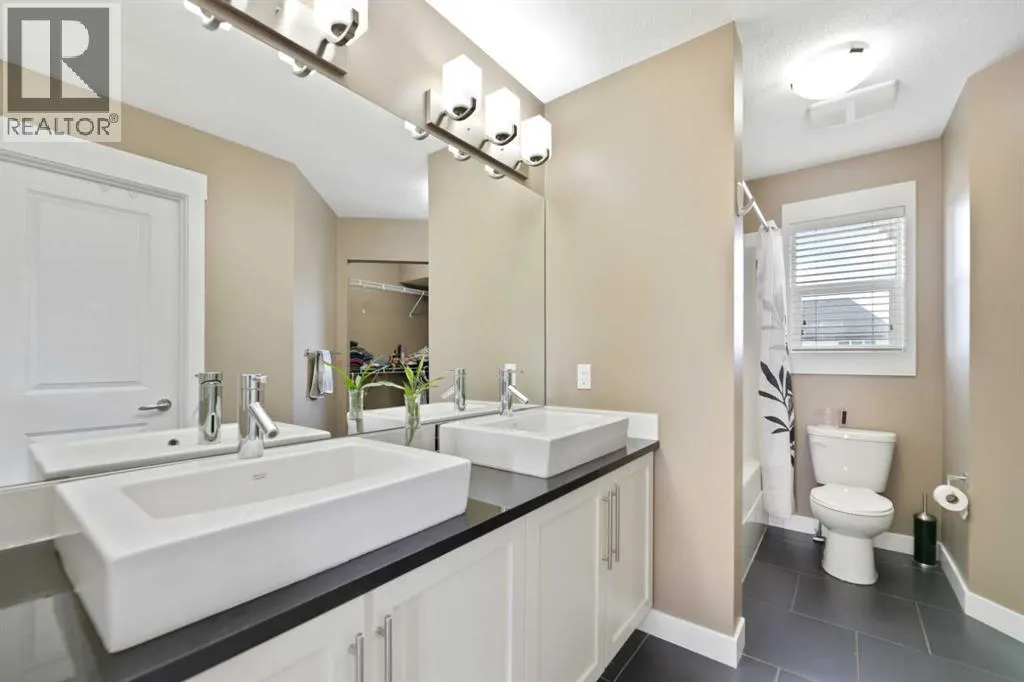 145 Rainbow Falls Glen