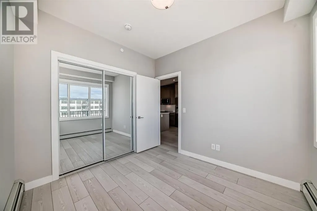 3201, 6 Merganser Drive W