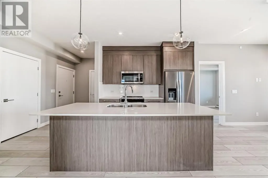 3201, 6 Merganser Drive W