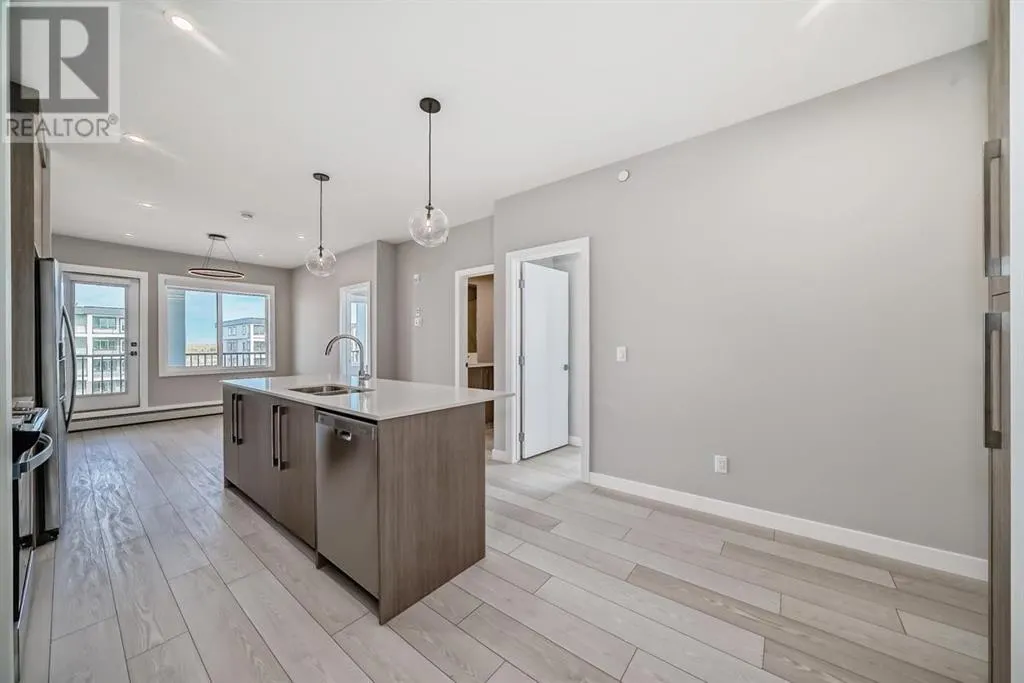 3201, 6 Merganser Drive W