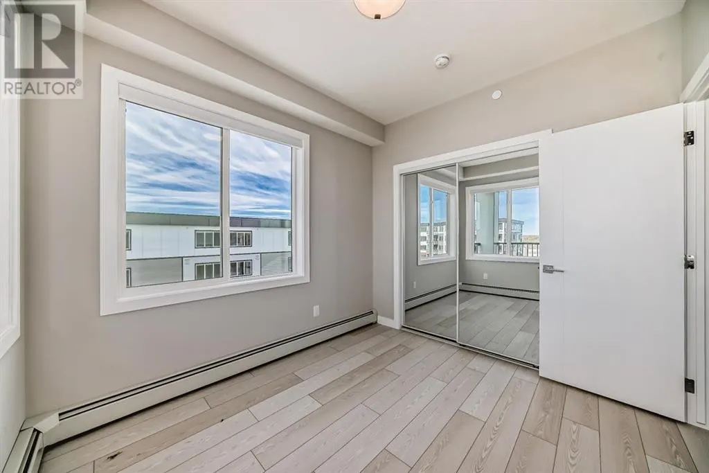 3201, 6 Merganser Drive W