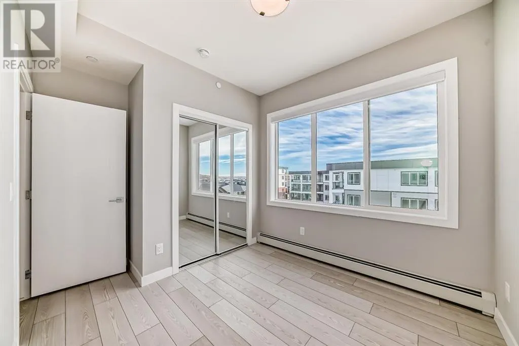 3201, 6 Merganser Drive W