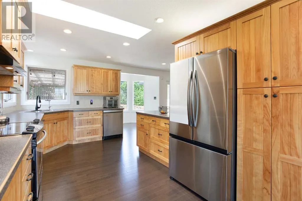 123 Woodbend Way