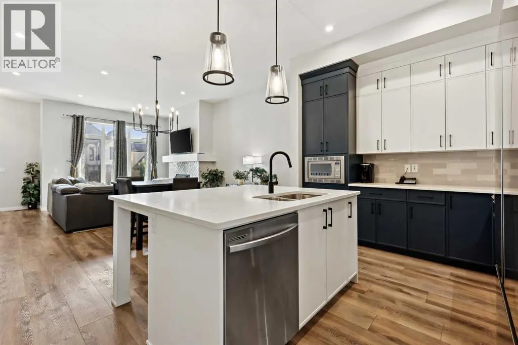537 Marine Drive SE