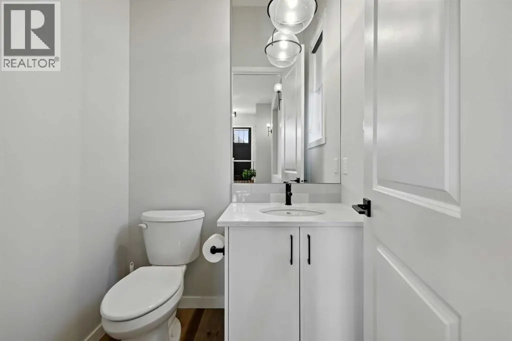 537 Marine Drive SE