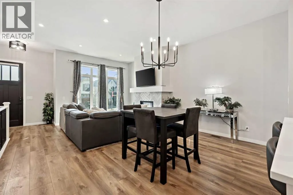 537 Marine Drive SE
