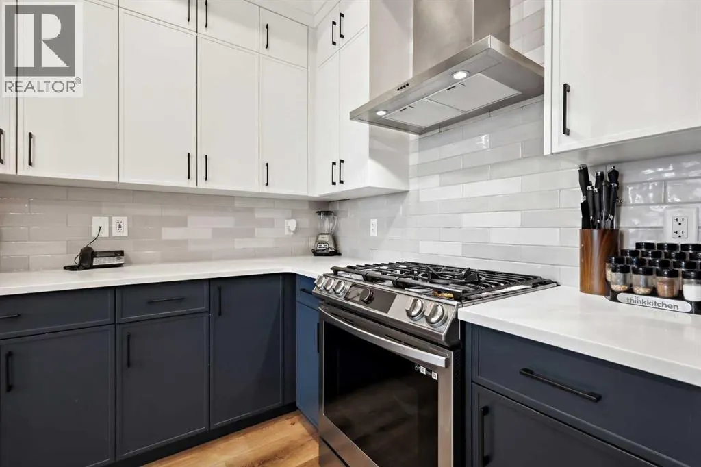 537 Marine Drive SE