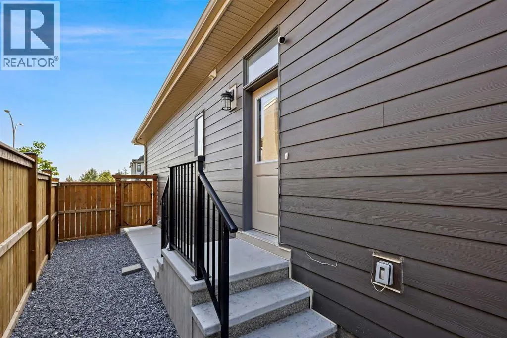 537 Marine Drive SE