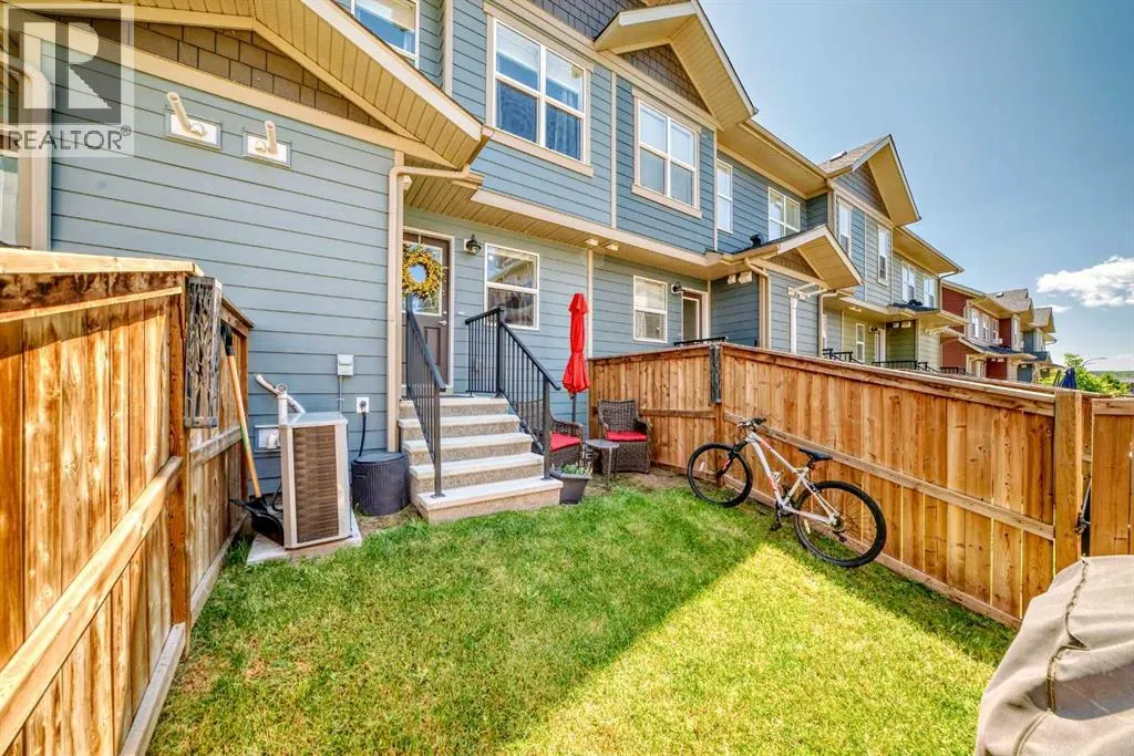 312 Cranbrook Square SE