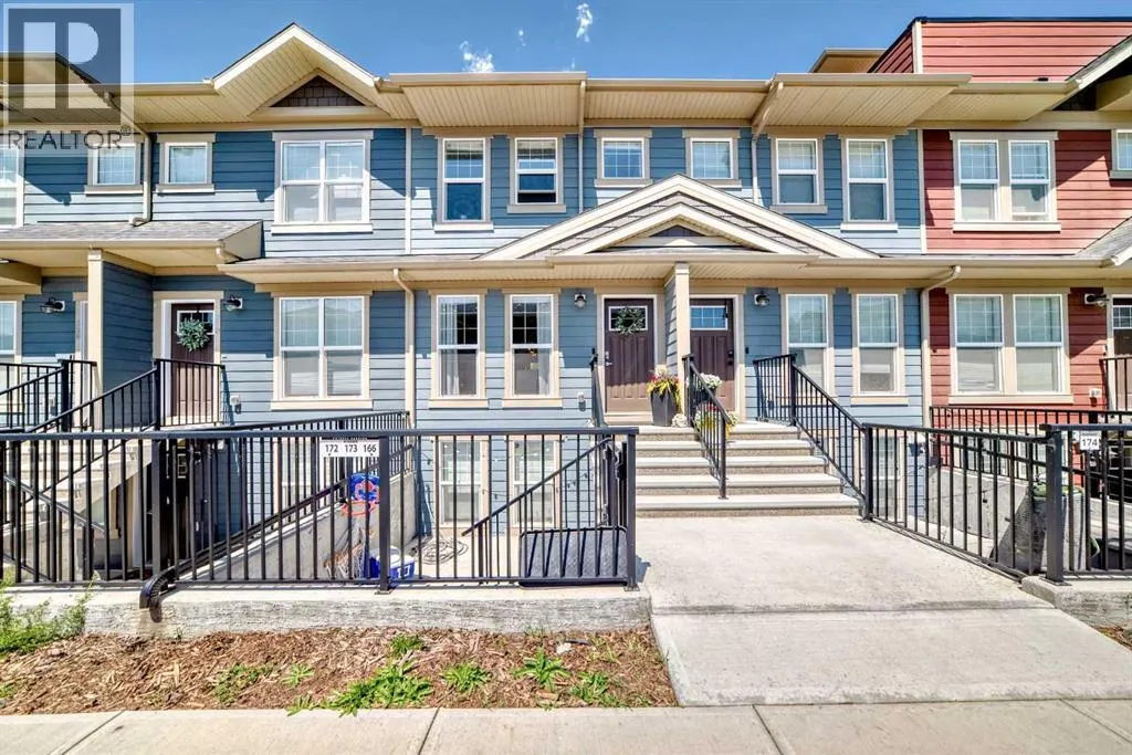 312 Cranbrook Square SE
