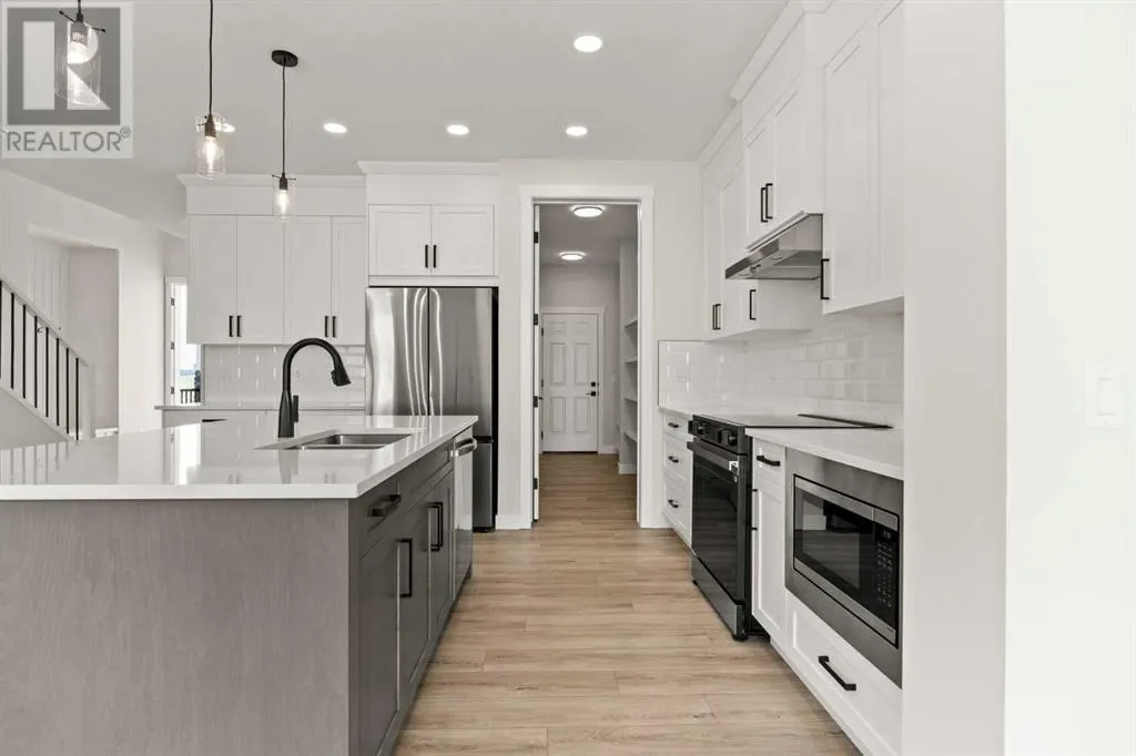 466 Kinniburgh Loop