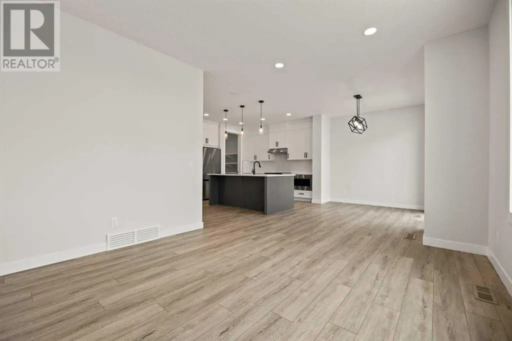 466 Kinniburgh Loop
