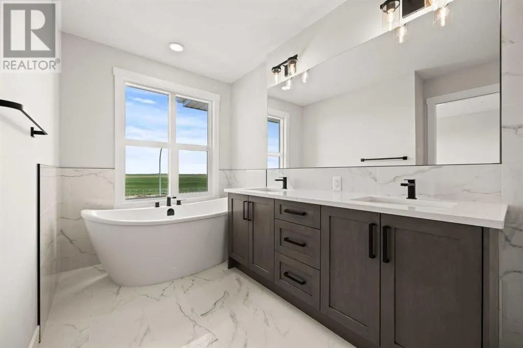 466 Kinniburgh Loop