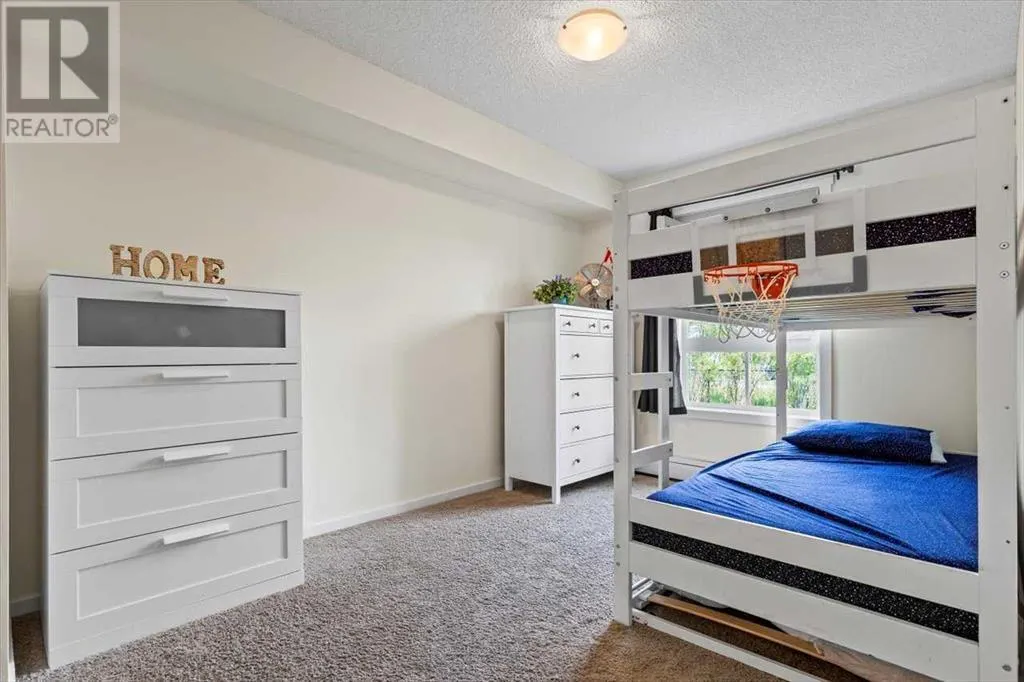 4104, 279 Copperpond Common SE