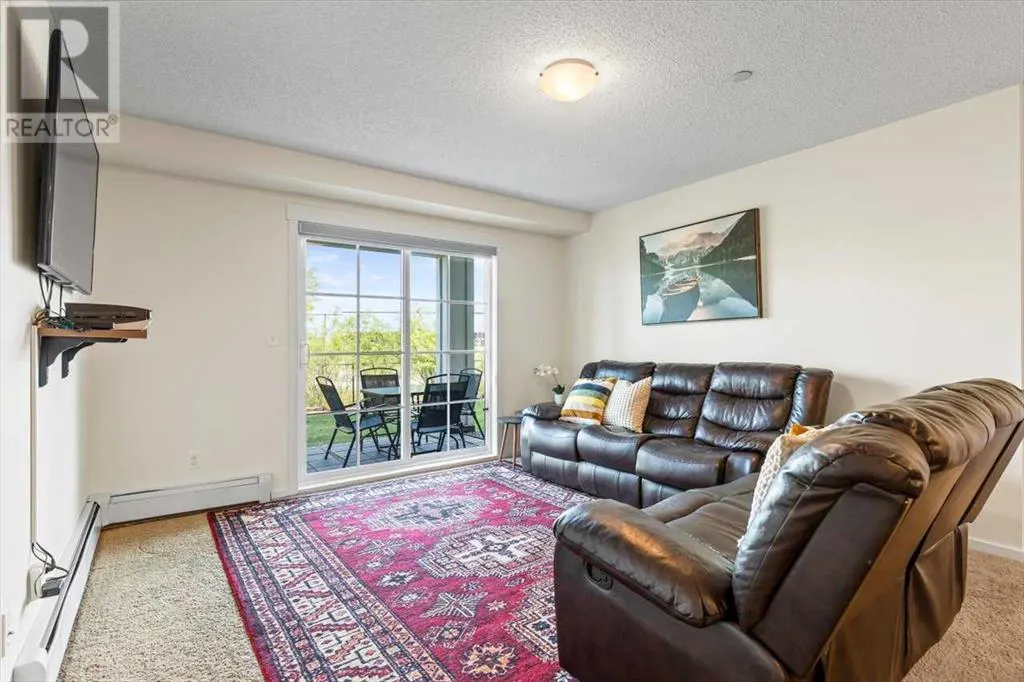 4104, 279 Copperpond Common SE
