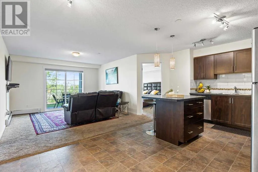 4104, 279 Copperpond Common SE