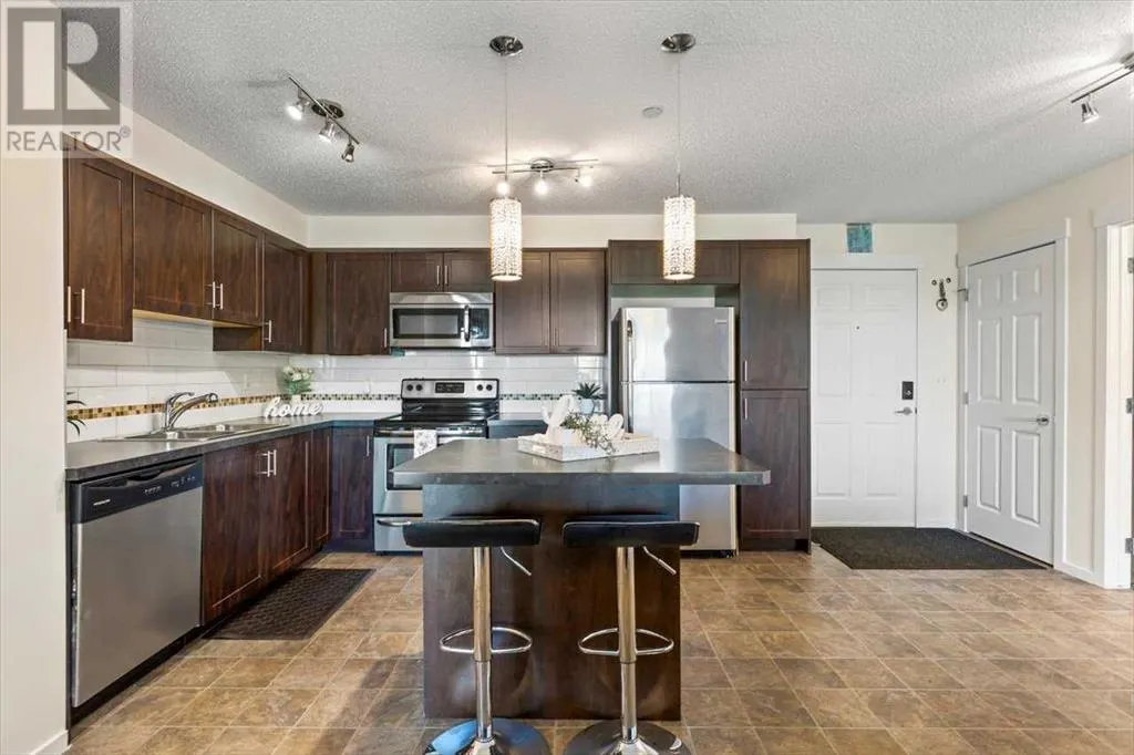 4104, 279 Copperpond Common SE