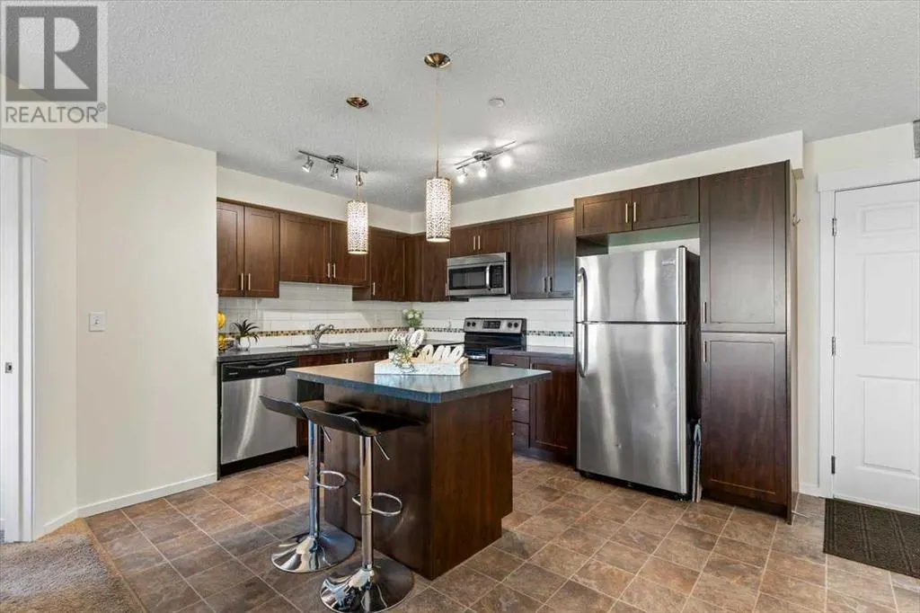 4104, 279 Copperpond Common SE