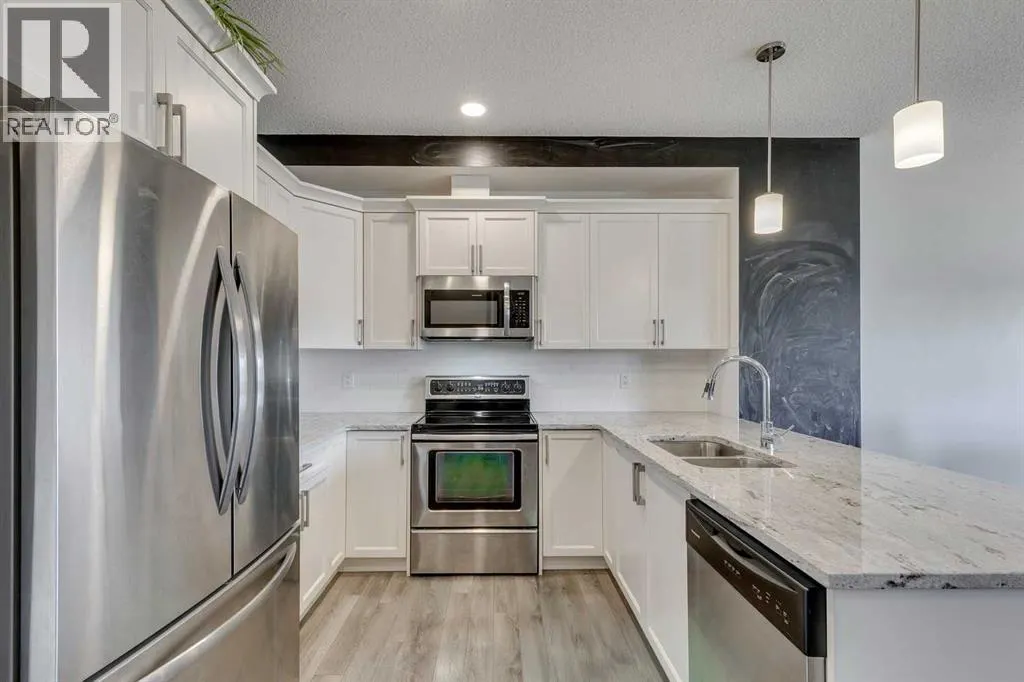 305 Heartland Crescent