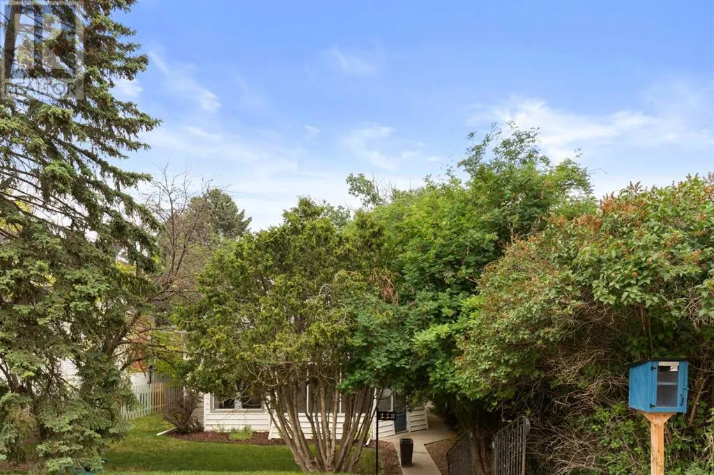 118 2 Street SW