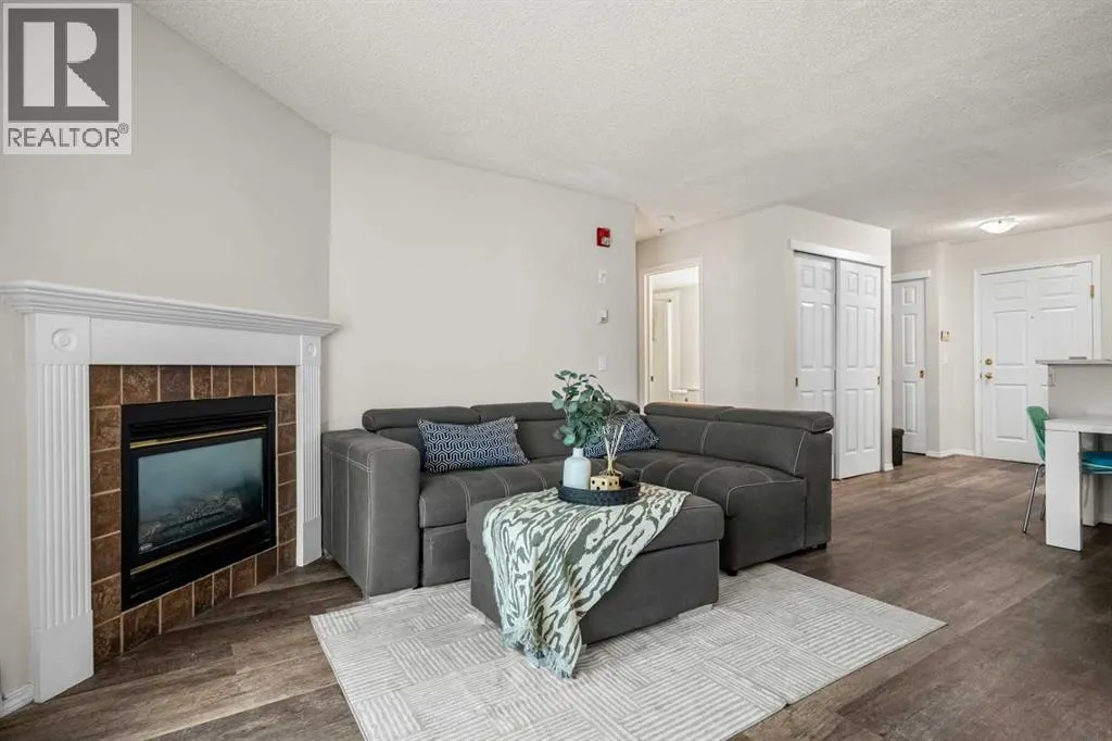 313, 290 Shawville Way SE