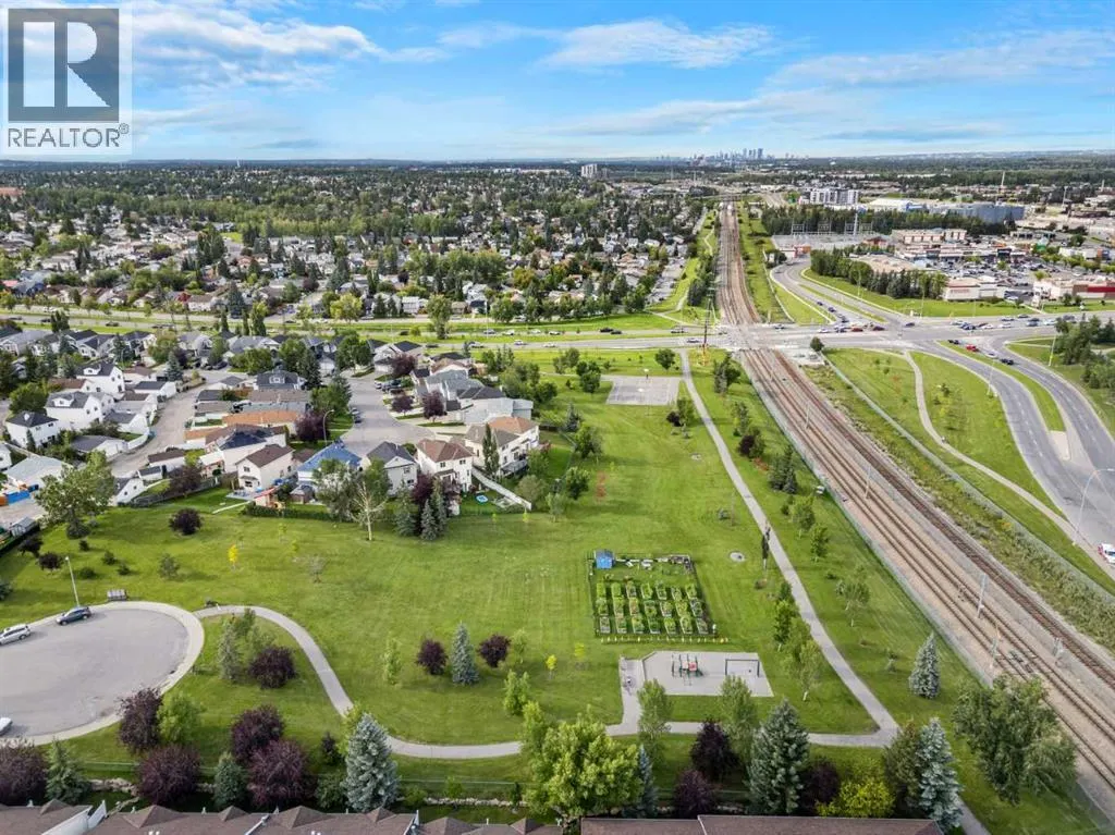 313, 290 Shawville Way SE