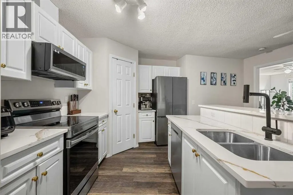 313, 290 Shawville Way SE