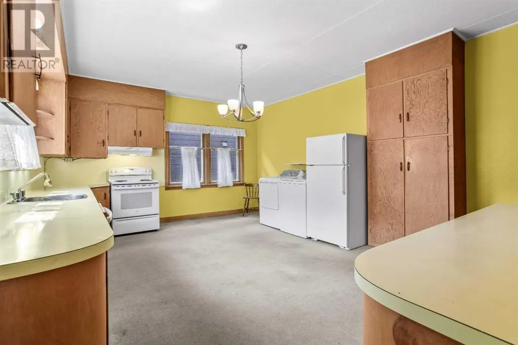 404 Otter Street