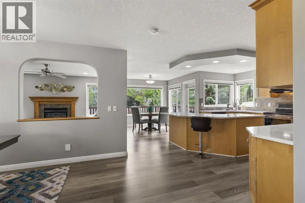 38 Simcoe Crescent SW