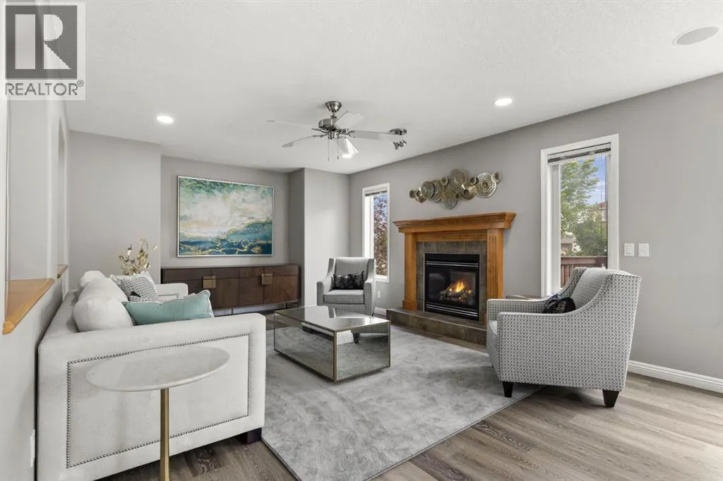 38 Simcoe Crescent SW
