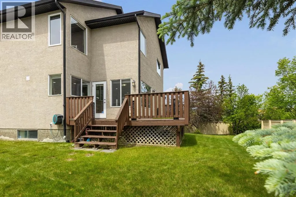 38 Simcoe Crescent SW