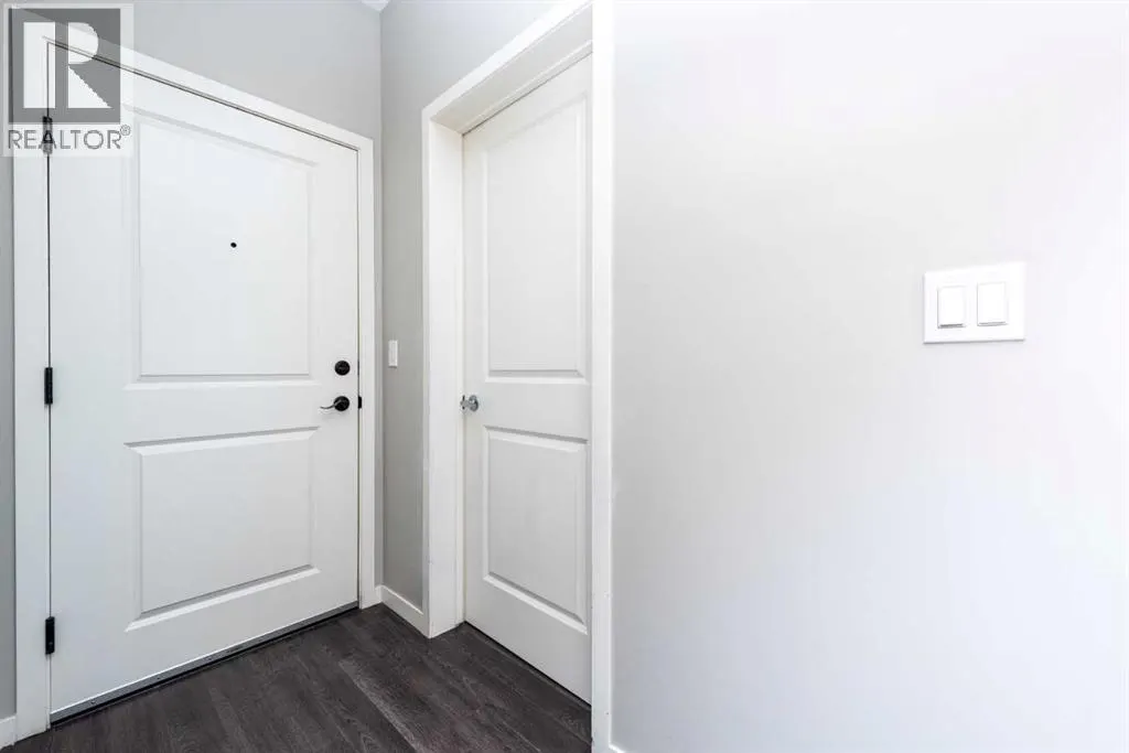 108, 20 Mahogany Mews SE