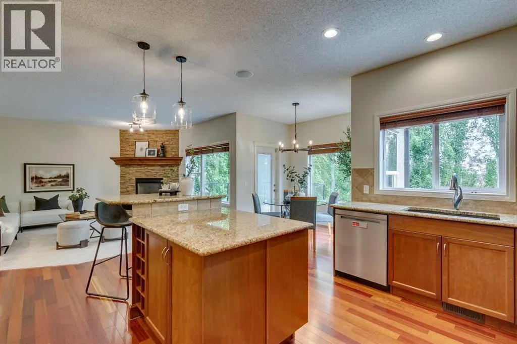 75 Cranridge Heights SE