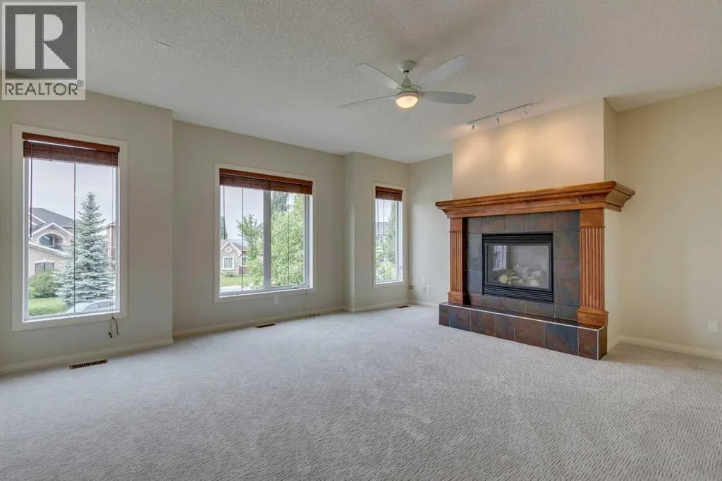 75 Cranridge Heights SE