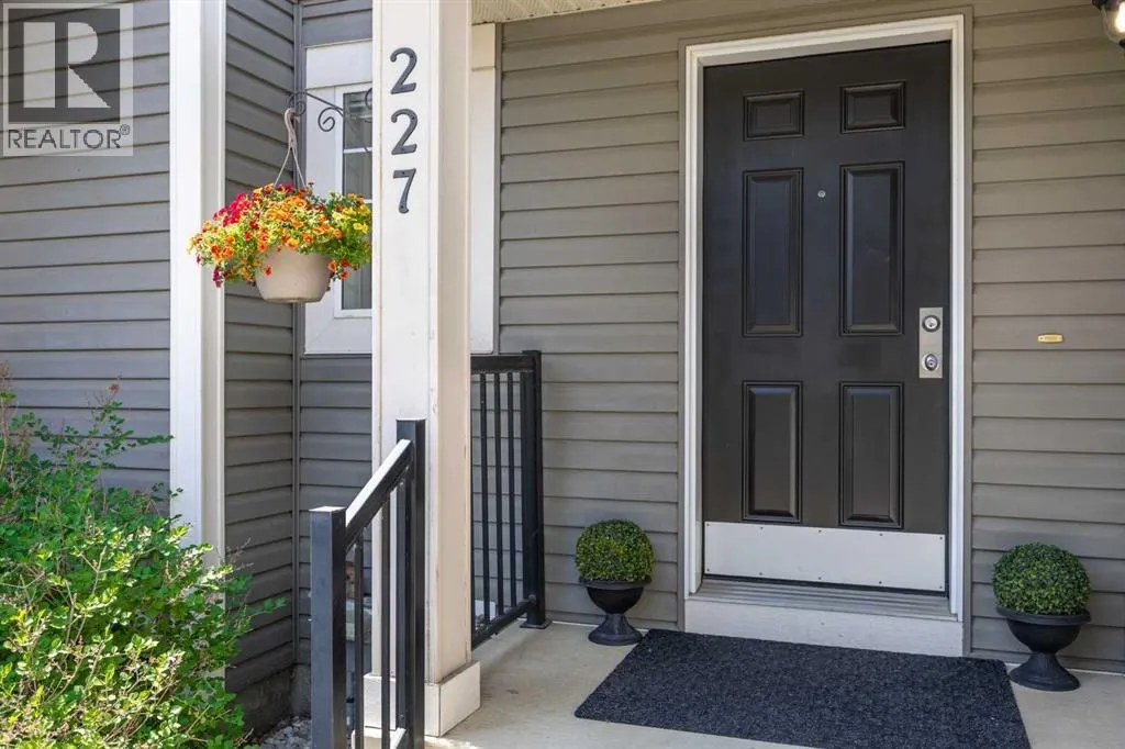 227 Cranston Road SE