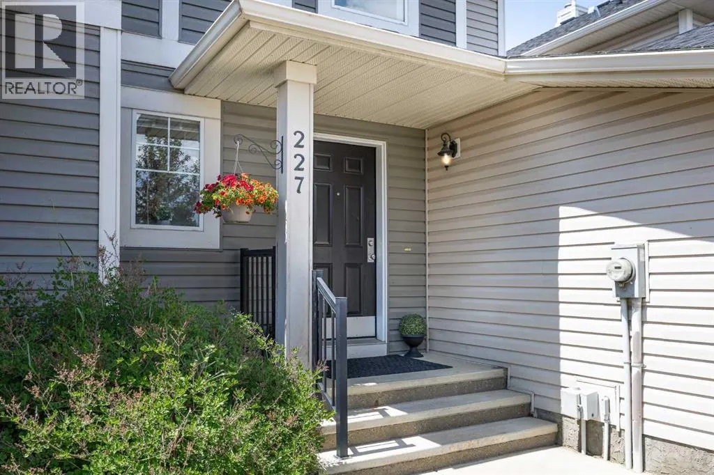 227 Cranston Road SE