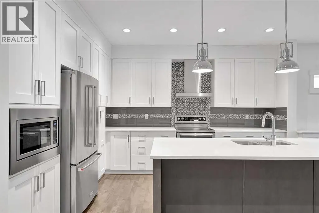 100 Sierra Morena Manor SW