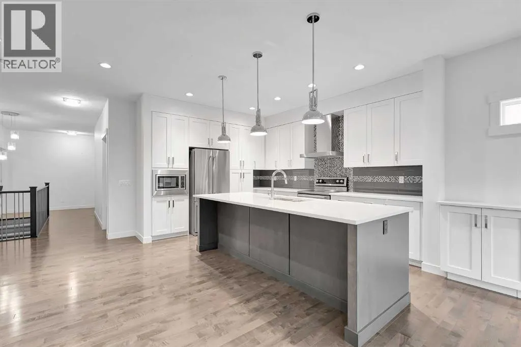 100 Sierra Morena Manor SW