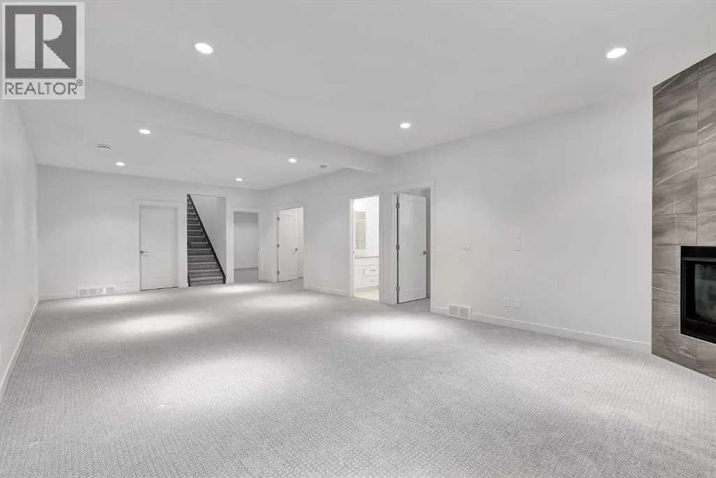 100 Sierra Morena Manor SW