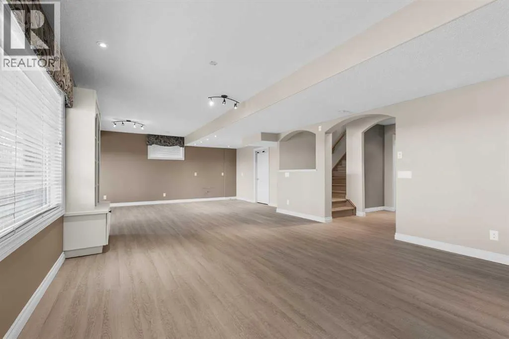 86 Springborough Green SW
