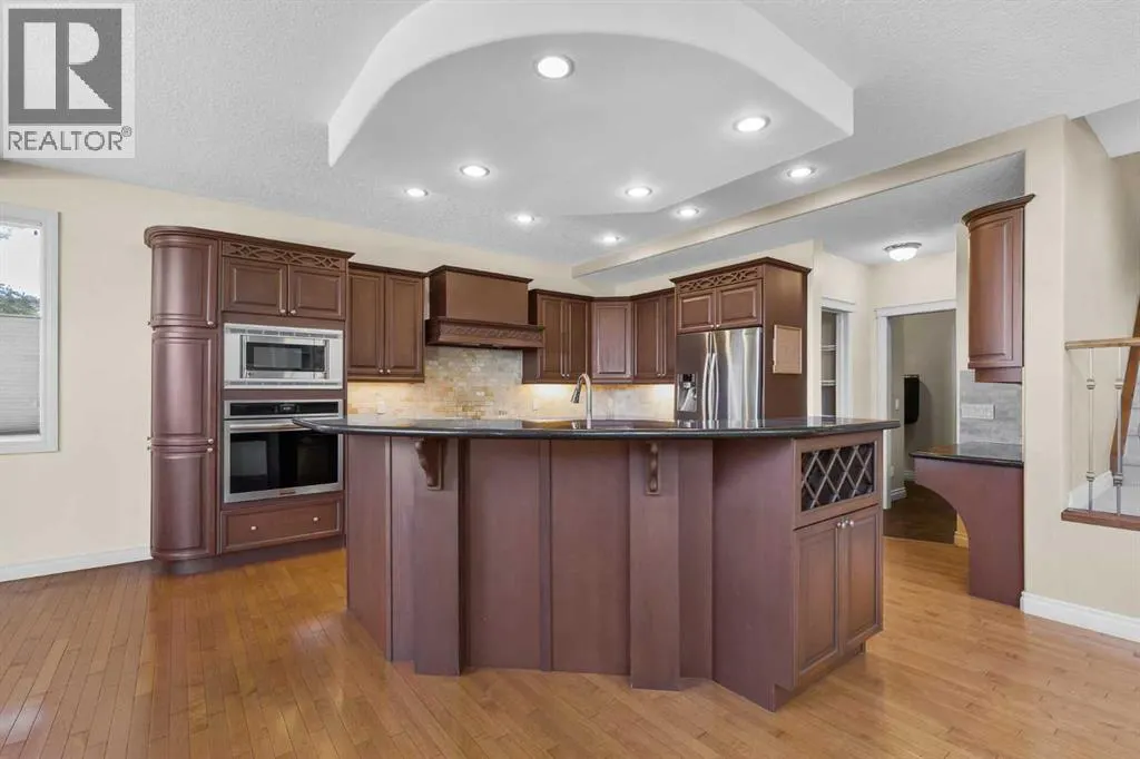 86 Springborough Green SW